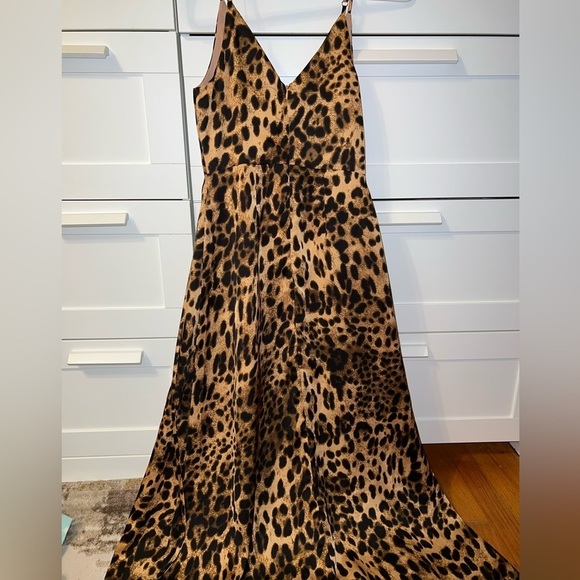Lulu’s Cheetah Maxi Dress - Picture 3 of 4